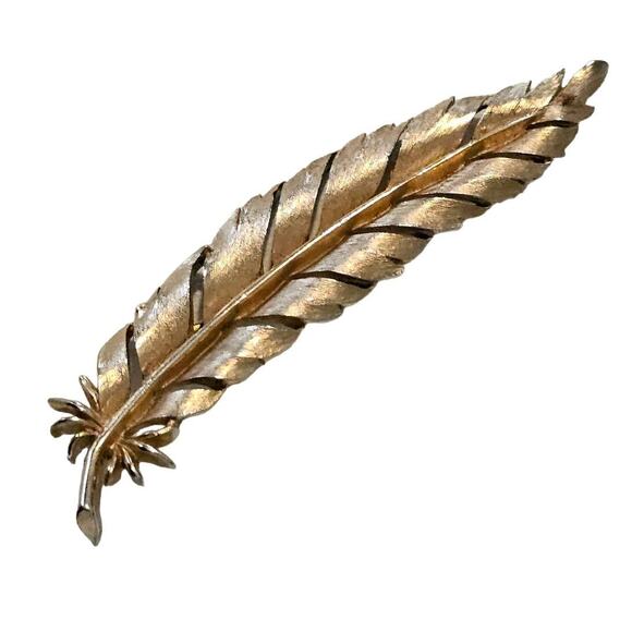 Vintage Gold Crown Trifari Feather Brooch Pin Signed